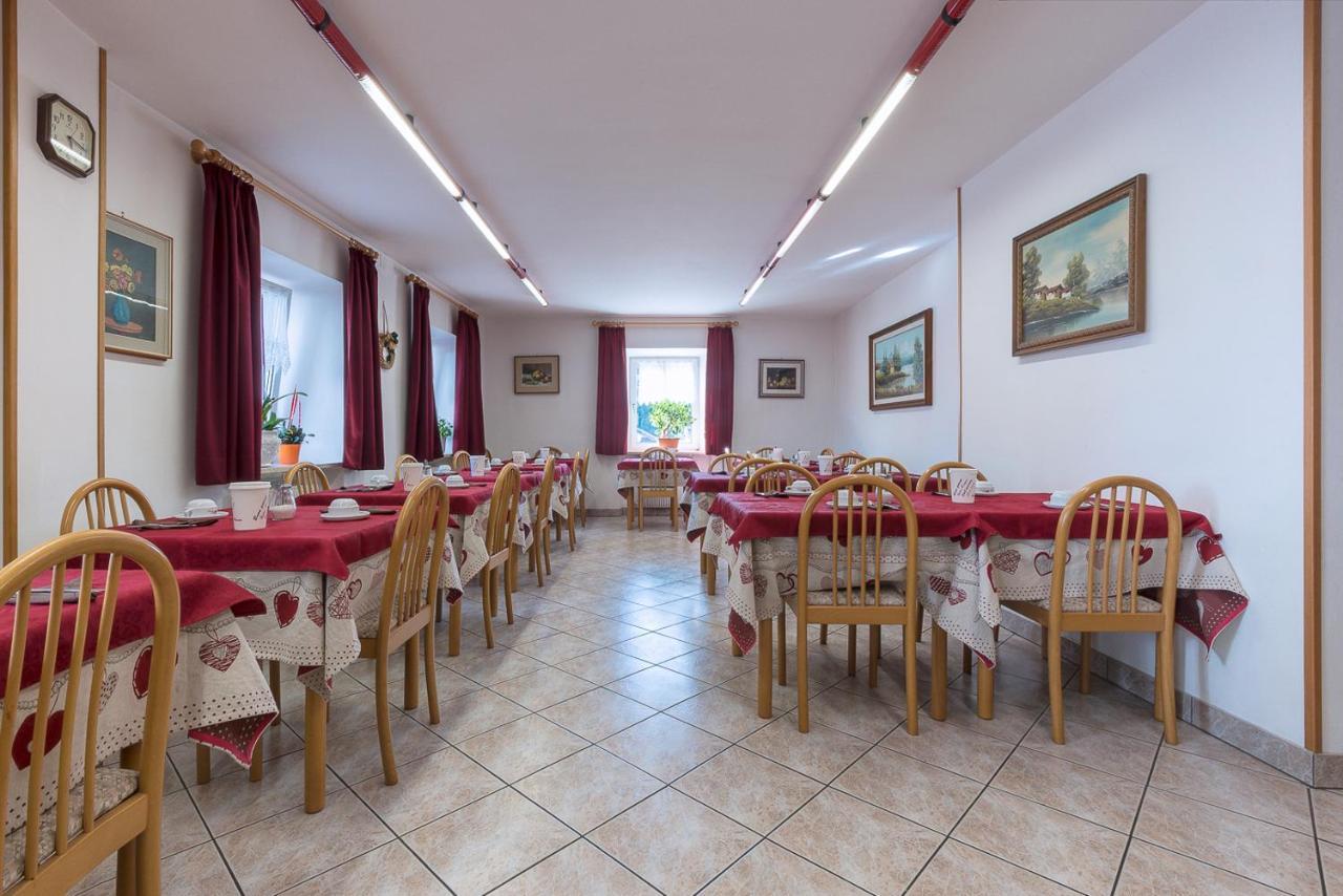 Albergo Corona Лавароне Экстерьер фото